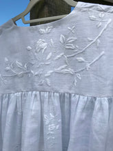 Load image into Gallery viewer, Mithra Folk Smock Blouse, White fine linen