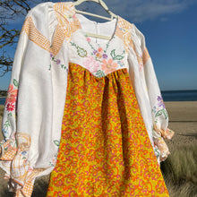Load image into Gallery viewer, The Frankie, vintage smock blouse, 60s swirl
