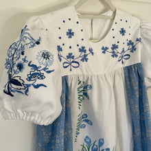 Load image into Gallery viewer, Clara Folk Smock blouse