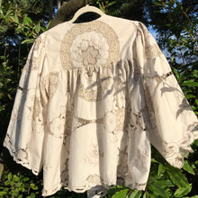 Load image into Gallery viewer, Mithra Smock Blouse, Crochet Crop Circle linen