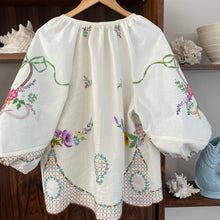 Load image into Gallery viewer, The Vintage Millie Linen Blouse