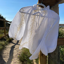 Load image into Gallery viewer, The Ruffle Rosa, Fine Linen Lemon Stitched